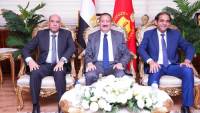 محافظ بورسعيد يستقبل وزير العمل بديوان عام المحافظة في بداية جولة ميدانية