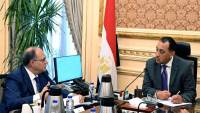 رئيس الوزراء يلتقي رئيس هيئة الدواء المصرية لمتابعة عدد من ملفات عمل الهيئة