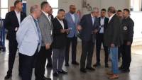 وزير الدولة للإنتاج الحربي يتفقد خطوط الإنتاج بشركة هليوبوليس للصناعات الكيماوية