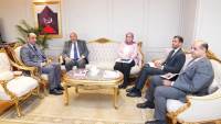 وزير العمل يبحث مع رئيس اللجنة الوطنية التنسيقية لمكافحة ومنع الهجرة غير الشرعية والإتجار بالبشر تعزيز التعاون المشترك