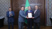 الجامعة العربية تكرم السفير علي صالح موسى بمناسبة انتهاء مهام عمله قائما بأعمال مندوب اليمن