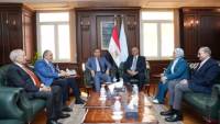 محافظ الإسكندرية م. أيمن عطية يستضيف رئيس الهيئة وقياداتها في ندوة استعرضت أحدث تطورات القطاع المالي غير المصرفي  