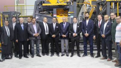 "عربية القابضة" تدشن مصنعا للطوب الأسمنتى بالشراكة مع "العزايزى" بتكلفة 45 مليون جنيه