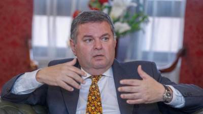 وزير قطاع الأعمال: ننفذ دورنا في تطوير القاهرة الخديوية ومنشآتها التاريخية التابعة لنا