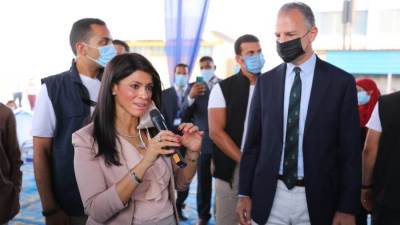 "المشاط" تفتتح توسعات محطة معالجة مياه الصرف الصحي بالأقصر