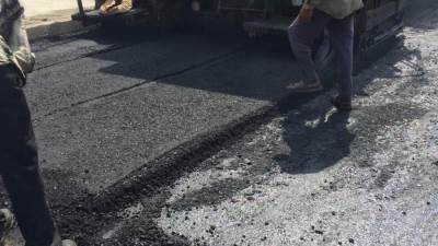 وزير الإسكان: الشروق تستعد لمواجهة السيول.. وننهي الطبقة السطحية لطريق الروبيكي