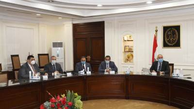 وزير الإسكان يتابع سير العمل بـ"المجتمعات العمرانية الجديدة وأجهزتها"