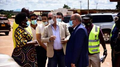 رئيسة مجلس النواب بأوغندا تزور مشروعات المقاولون العرب