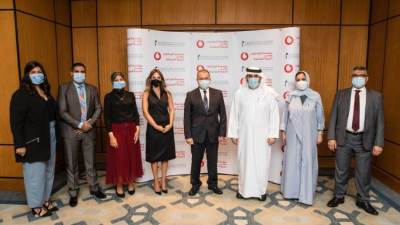 "ﭬودافون مصر" لتنمية المجتمع توقع شراكة مع "مؤسسة محمد بن راشد" بمجال التعليم