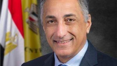 عامر: "المركزي" ملتزم بحقوق موظفي البنوك المدمجة