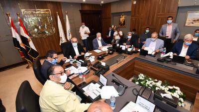 الجزار يُثنى على الجهد المبذول بالمشروعات المختلفة بطور سيناء.. ويؤكد: السوق تمثل نقلة نوعية حضارية لأهالي المدينة