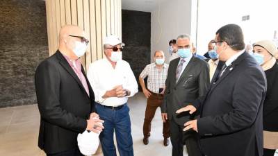 وزير الإسكان ومحافظ جنوب سيناء يتفقدان مشروع معالجة مخاطر انهيار هضبة أم السيد بشرم الشيخ
