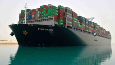 استقبال 15 سفينة حاويات بميناء دمياط خلال 24 ساعة 