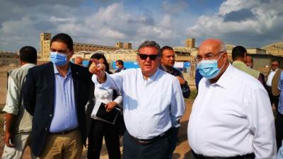   *وزير قطاع الأعمال العام يتفقد أعمال إنشاء أكبر مصنع غزل في العالم.. وتطوير مركز تدريب العاملين*