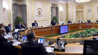 مدبولي يوجه الوزراء المعنيين بسرعة تحويل بروتوكولات التعاون مع العراق إلى حيز التنفيذ