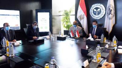 رئيس هيئة الاستثمار المصرية يبحث مع سفير السودان تعزيز التعاون الاستثماري بين البلدين