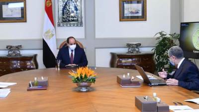 الرئيس السيسي يتابع مشروعات الربط الكهربائي مع دول الجوار