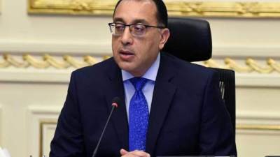 رئيس الوزراء يغادر القاهرة إلى المنامة لتقديم واجب العزاء في وفاة الأمير خليفة بن سلمان آل خليفة