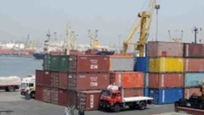 جمارك بورسعيد تجهض عملية تهريب سجائر أجنبية الصنع 