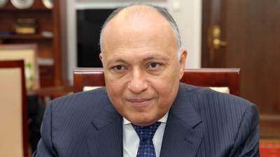 أمير الكويت يستقبل وزير الخارجية سامح شكري