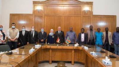 عبد العاطي يعقد جلسة ختاميه مع وزير البيئة الكونغولى فى ختام زيارته لمصر