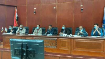 رئيس "بدر" يلتقي الشركات المنفذة لمشروع سكن العاملين بالعاصمة الإدارية ويؤكد: 90% نسبة التنفيذ