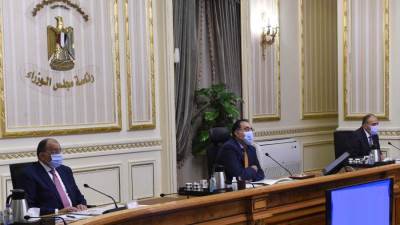 رئيس الوزراء للمحافظين: كثفوا المتابعة الميدانية والحملات على مختلف الصيدليات في مصر