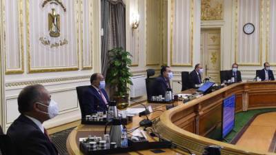 وزير الإسكان يستعرض الضوابط والإشتراطات التخطيطية والبنائية المُزمع تطبيقها