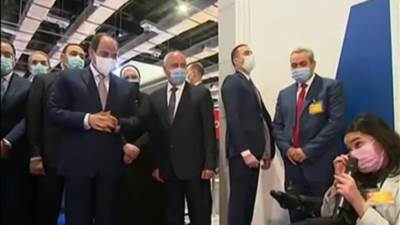 سما أبو العز.. الفتاة التي بكت بعد إشادة الرئيس بمجهوداتها لمساعدة متحدي الإعاقة