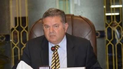 وزير قطاع الأعمال العام يستعرض خطة تطوير الشركة الهندسية للسيارات