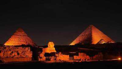 إضاءة الاهرامات في اليوم العالمي للقضاء على العنف ضد المرأة