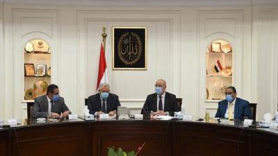 وزير الإسكان يترأس اجتماع اللجنة العليا لتنسيق ولاية الأراضى داخل  الدولة