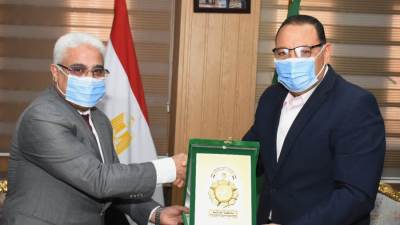محافظ الشرقية يستقبل رئيس الهيئة القومية للتأمين الاجتماعي 
