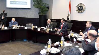 بحضور المستثمرين.. رئيسا هيئة الاستثمار ومصلحة الجمارك يبحثان الفرص والتحديات