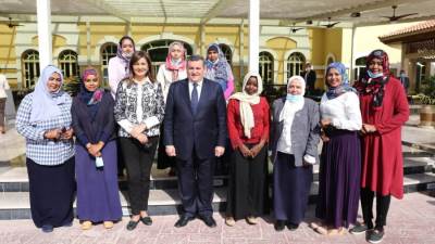 وزيرة الهجرة تلقي محاضرة للصحفيين السودانيين المتدربين بوزارة الدولة للإعلام