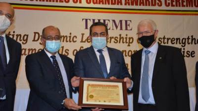 بالصور.."المقاولون العرب" تفوز بشهادة أفضل شركة مقاولات فى أوغندا للعام الثالث على التوالى