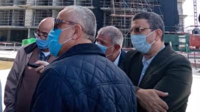 عبد المطلب يتفقد الأبراج الشاطئية وعمارات الداون تاون بمدينة العلمين الجديدة