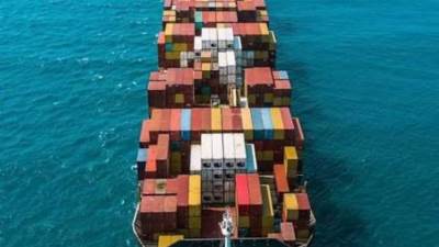 ميناء دمياط يستقبل 3 سفن حاويات و 11 بضائع خلال 24 ساعة 