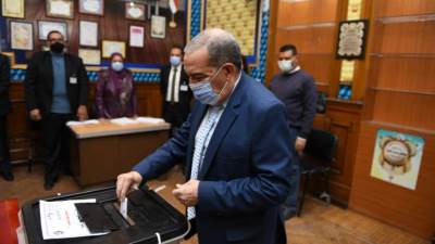 وزير الدولة للإنتاج الحربي" يدلي بصوته في جولة الإعادة لانتخابات مجلس النواب لمحافظات المرحلة الثانية