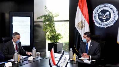 رئيس هيئة الاستثمار يبحث مع رئيس الغرفة الألمانية العربية للصناعة والتجارة سبل التعاون بين الجانبين