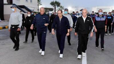  السيسي يتفقد الكلية الحربية فجر اليوم