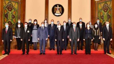 السيسي يستقبل وزير التخطيط العراقي ويؤكد: ندعم العراق ونعزز دوره القومي العربي