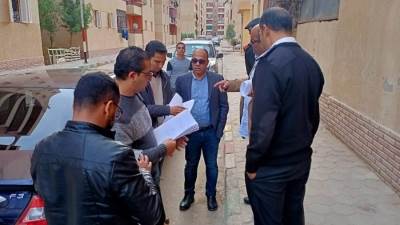 جهاز "حدائق أكتوبر" يشُن حملة ضبطية قضائية على وحدات الإسكان الاجتماعى المخالفة بمنطقتى إسكان دهشور و 247 عمارة