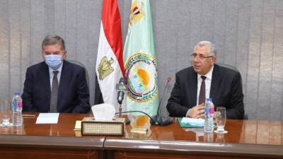 وزيرا قطاع الأعمال والزراعة يبحثان تطوير منظومة القطن وتحسين الإنتاجية في الموسم الجديد