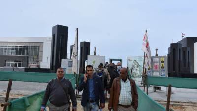 رئيس جهاز "القاهرة الجديدة": تنظيم زيارة ميدانية إلى مدينة العلمين الجديدة للتعرف على أهم المشروعات وتبادل الخبرات