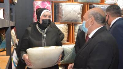 وزيرة التجارة والصناعة تفتتح معرض الأهرام السنوي للأثاث والديكور "اندورز" ومعرض الحرف اليدوية AHS