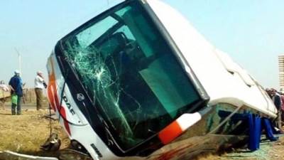 إصابة 18 عاملا فى حادث تصادم أتوبيس شركة ملابس  بالإسكندرية