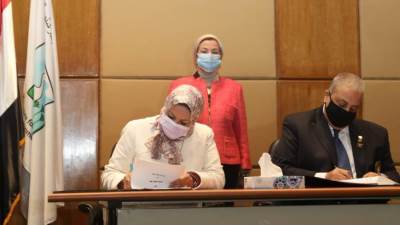 وزيرة البيئة تشهد مراسم توقيع بروتوكول التعاون المشترك فى عدد من المجالات البيئية بين جهاز شئون البيئة ونادى روتاري 