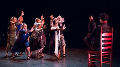 "أفراح القبة" و"هيلفجوت" وورشة للماكياج والتنكر في ثاني أيام "القومي للمسرح"