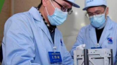 "الصين" تفحص "قطعة من القمر" لأول مرة